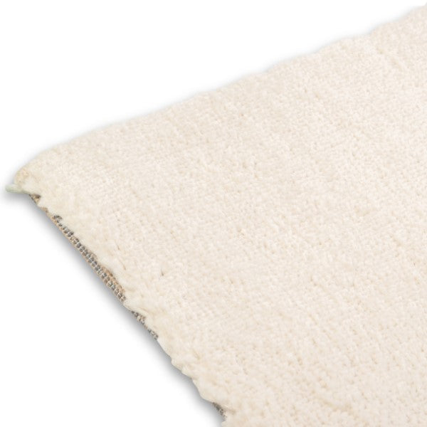 Kleine Area Rug