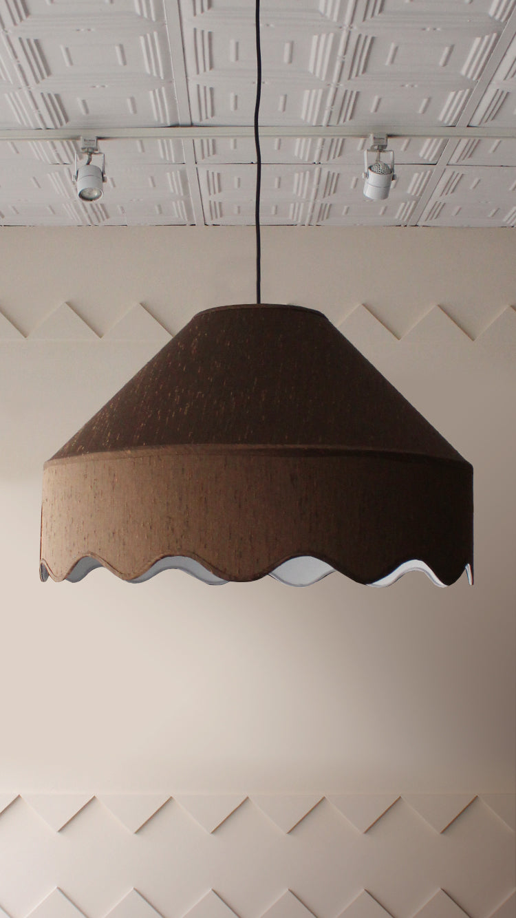 Postigo Scalloped Pendant Light