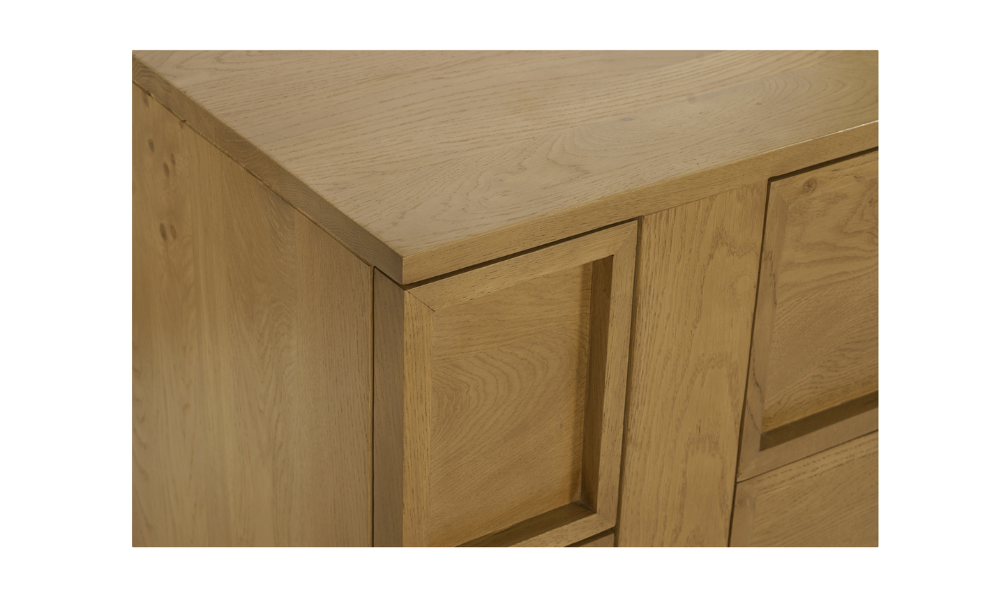 Antennes Nightstand