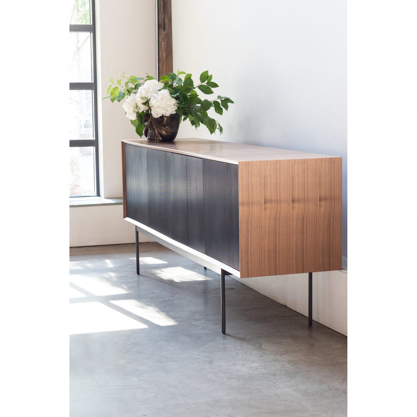 Ari Sideboard