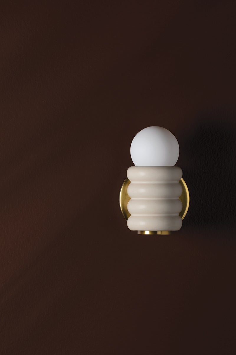 Capu Single Wall Sconce