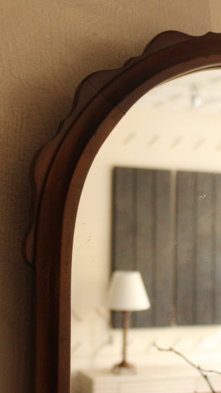 Vintage Scalloped Arch Mirror