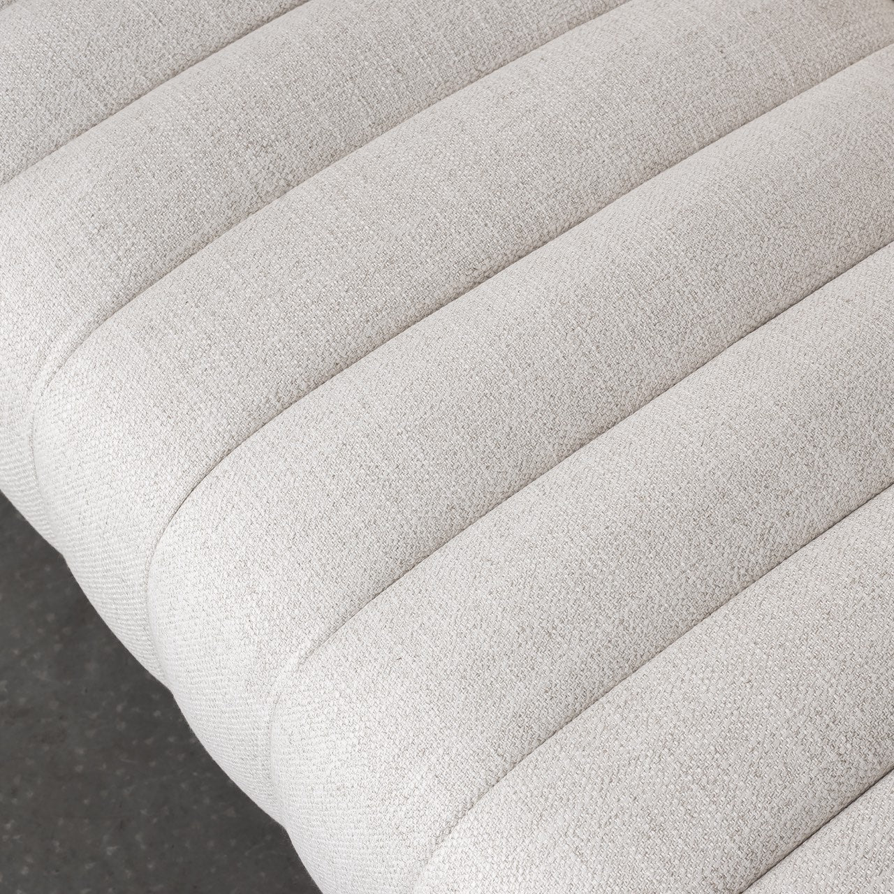 Ellioette Sofa