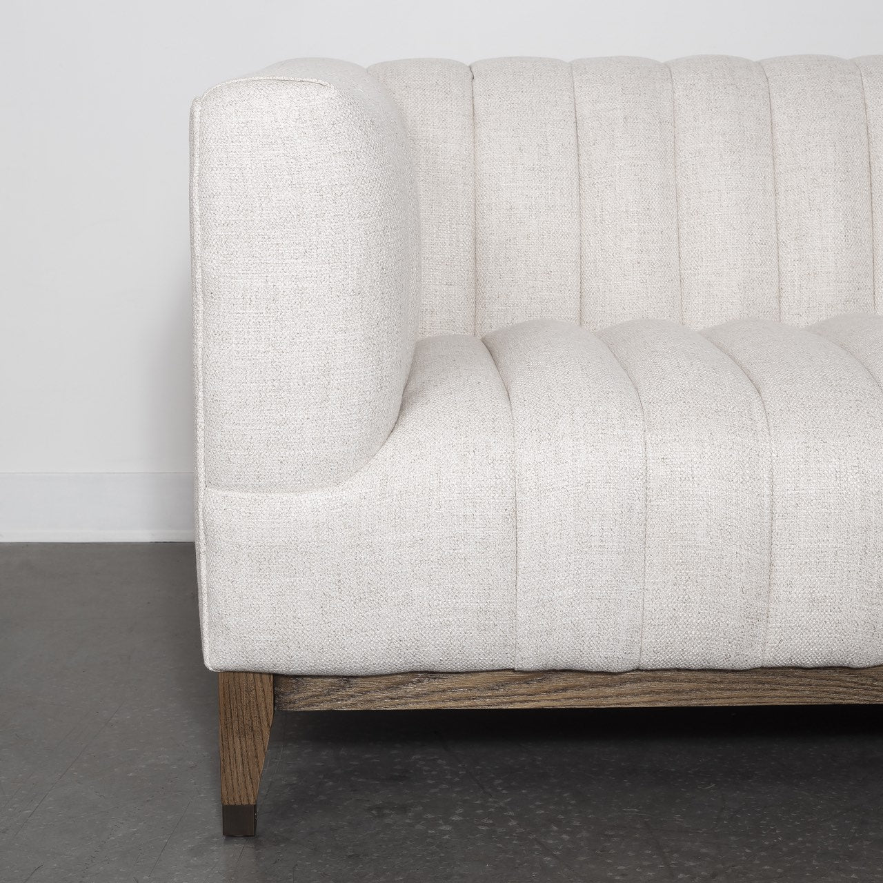 Ellioette Sofa