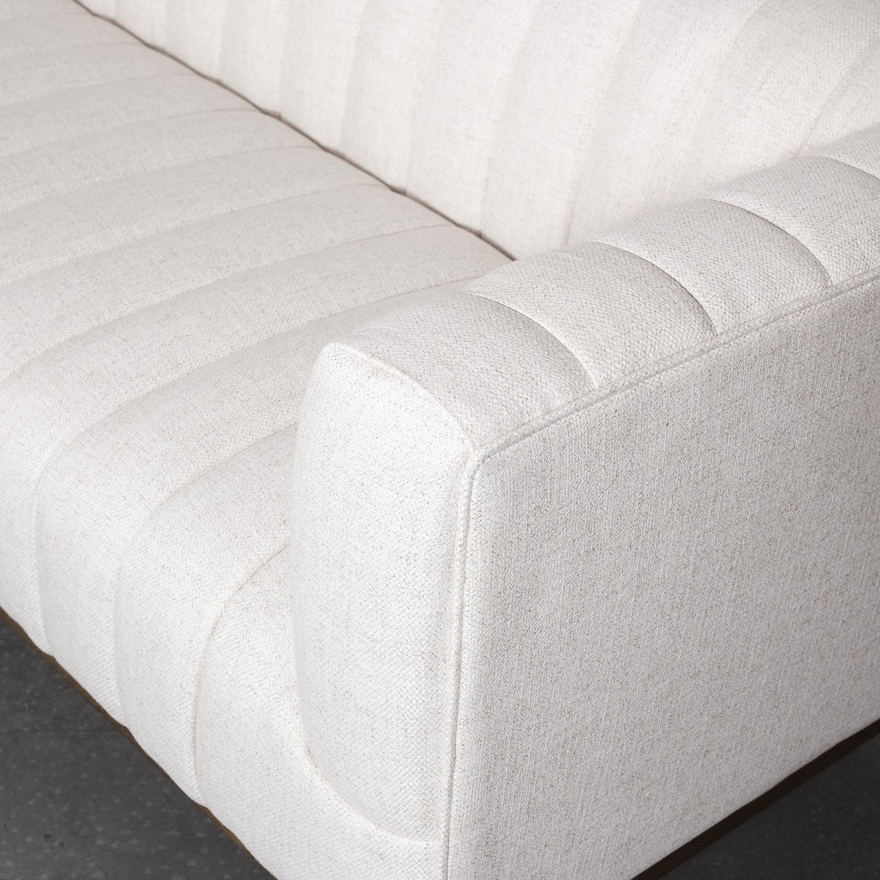 Ellioette Sofa