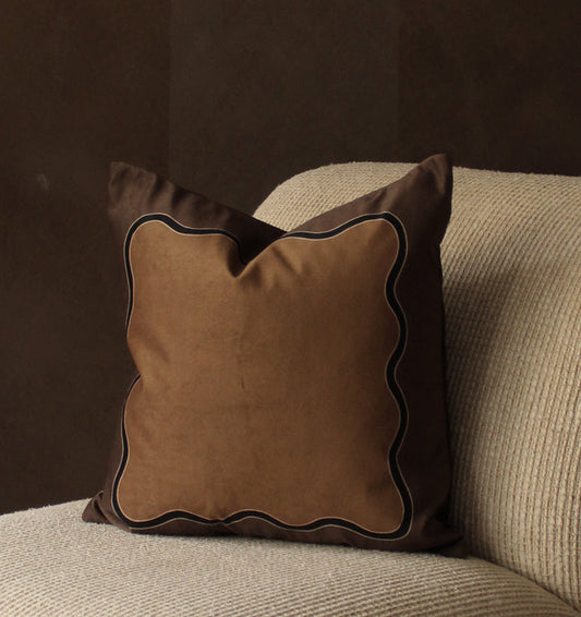 Courbée Pillow Cover