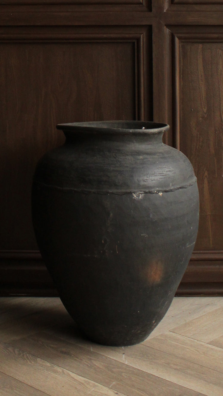 Antique Clay Floor Pot