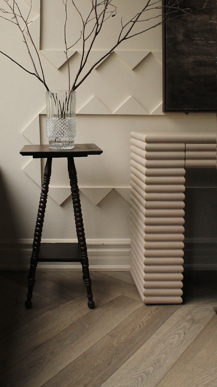 Vintage Bobbin Leg Pedestal Stand