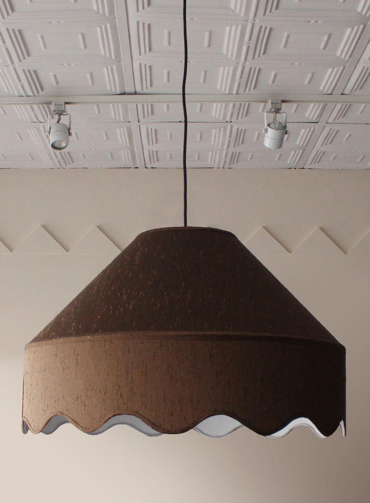 Postigo Scalloped Pendant Light