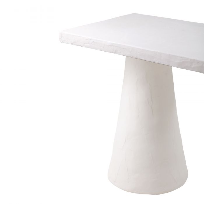 Dayna Desk