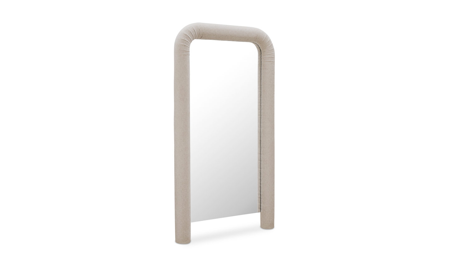 Chavaler Mirror