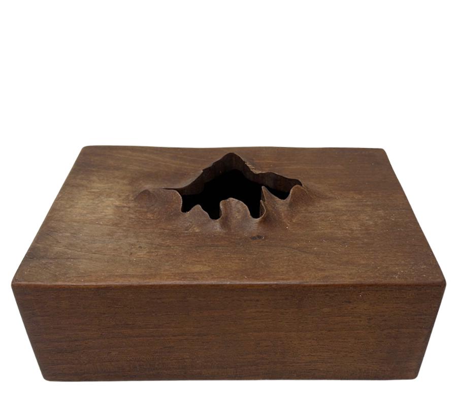1982 Lidded Wooden Box