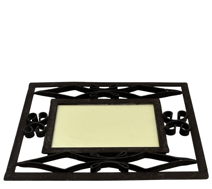 Vintage Metal 4 x 6 Picture Frame
