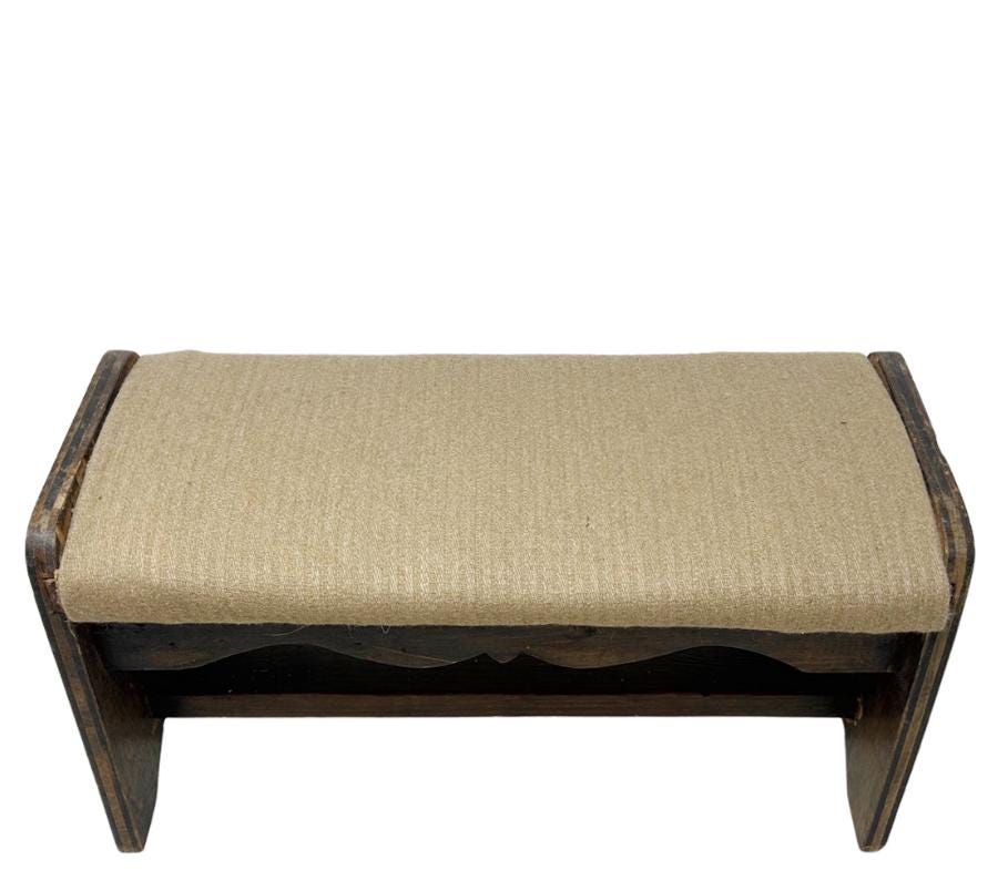 Vintage Scalloped Wooden Foot Stool
