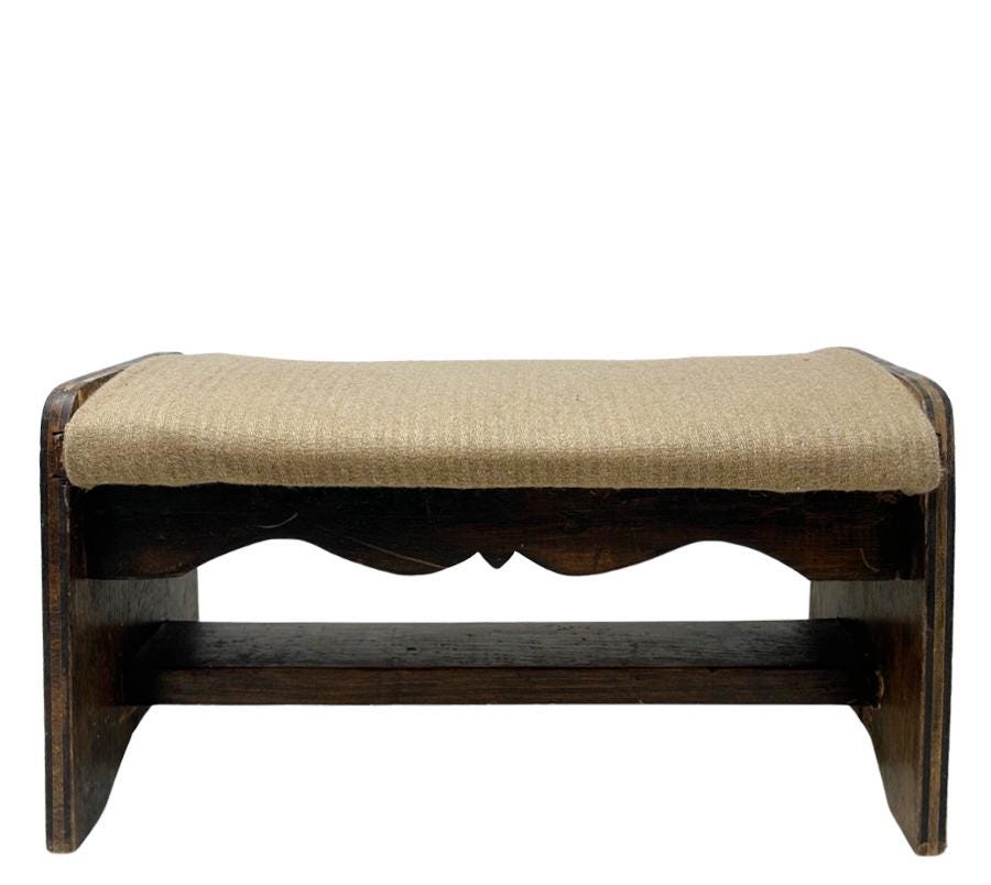 Vintage Scalloped Wooden Foot Stool
