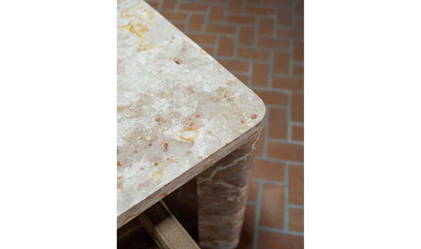 Kildonan Dining Table